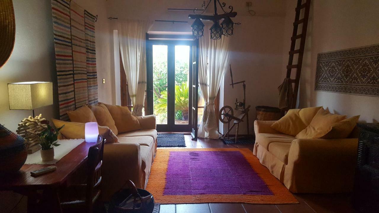 Su Carreri Bed & Breakfast Armungia Ngoại thất bức ảnh